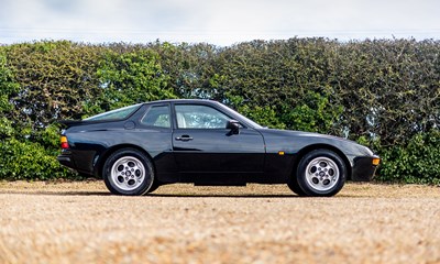 Lot 241 - 1987 Porsche 944