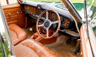 Lot 1968 Jaguar 420