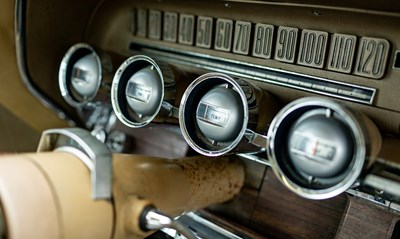 Lot 1965 Ford Thunderbird