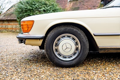 Lot 1980 Mercedes-Benz 450 SLC