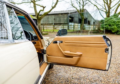 Lot 1980 Mercedes-Benz 450 SLC