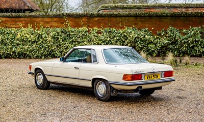 Lot 1980 Mercedes-Benz 450 SLC