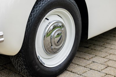 Lot 1953 Jaguar XK120 Drophead Coupé