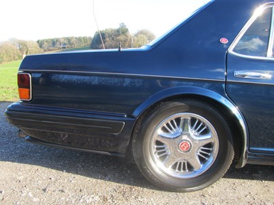 Lot 1995 Bentley Turbo R