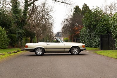 Lot 1980 Mercedes-Benz 350 SL