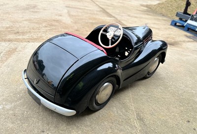 Lot 146 - 1957 Austin J40 Pedal Car