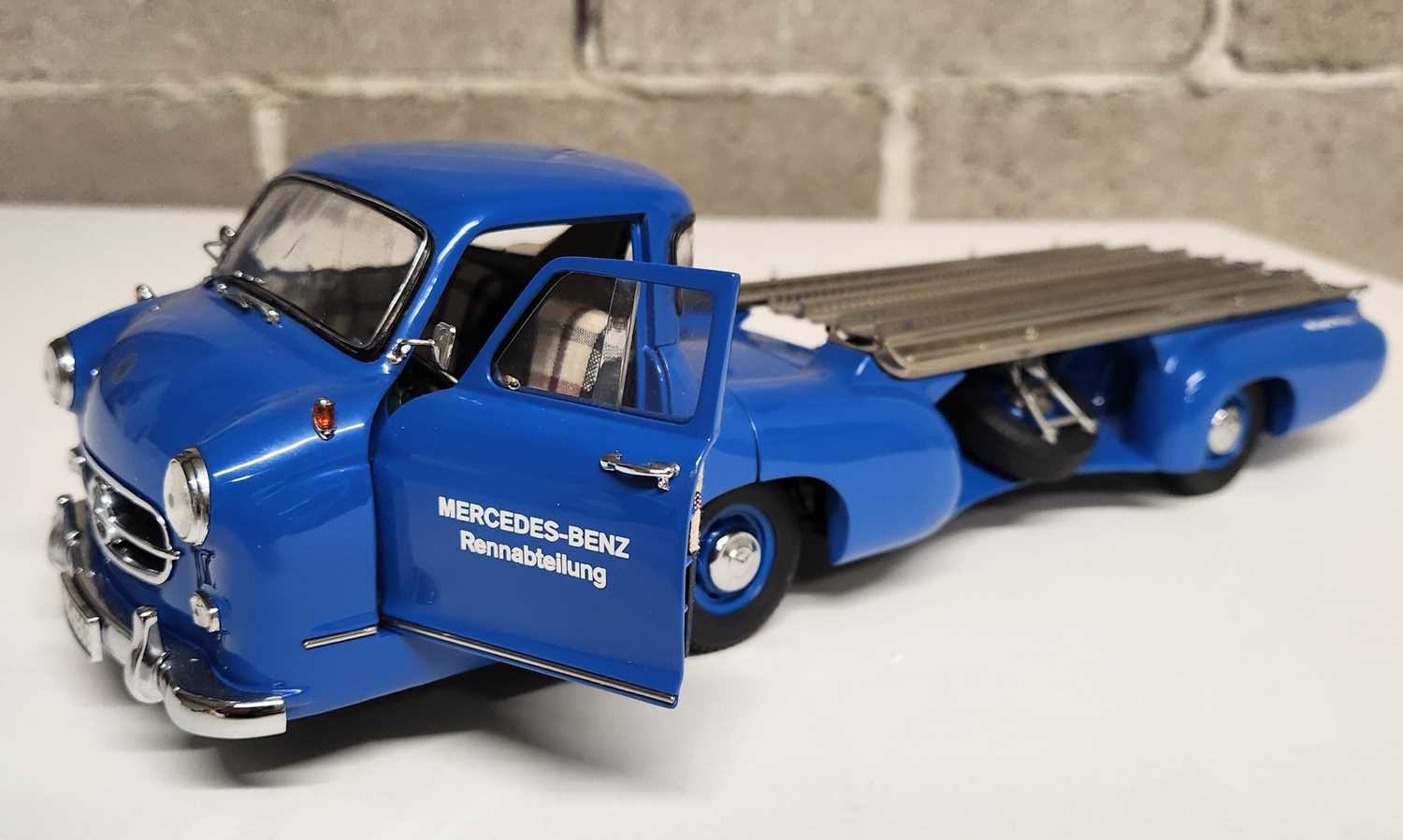 Lot 12 - CMC Mercedes-Benz Transporter