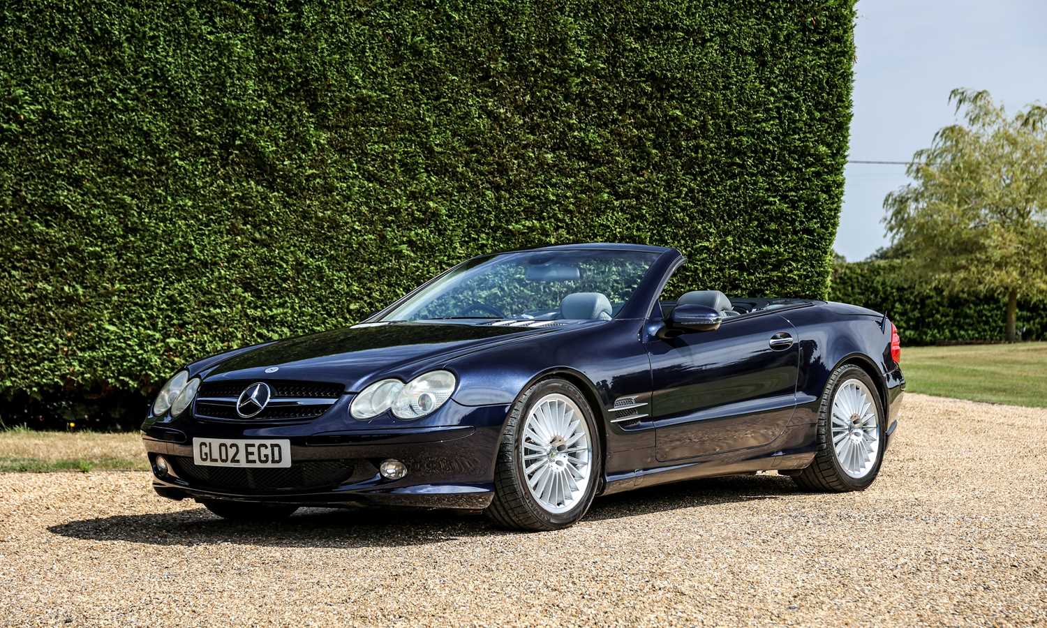 Lot 2002 Mercedes-Benz SL500