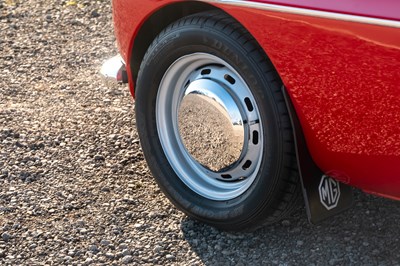 Lot 1968 MGC Roadster