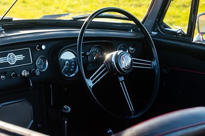 Lot 1968 MGC Roadster