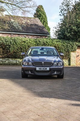 Lot 2008 Jaguar XJR