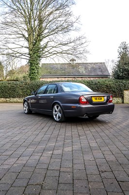 Lot 2008 Jaguar XJR