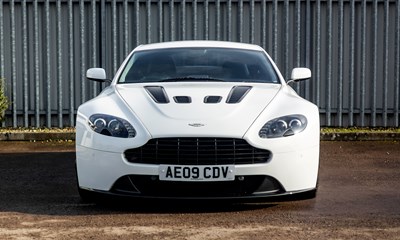 Lot 235 - 2009 Aston Martin V12 Vantage