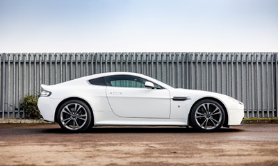 Lot 235 - 2009 Aston Martin V12 Vantage