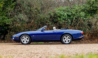 Lot 281 - 2000 Jaguar XK8 Convertibile