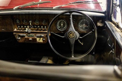 Lot 107 - 1969 Daimler DS420