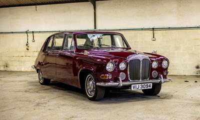 Lot 107 - 1969 Daimler DS420