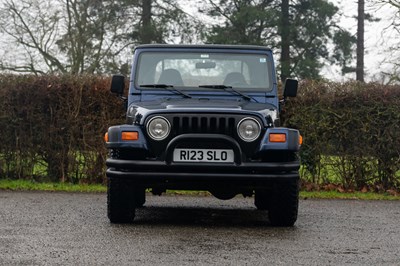 Lot 255 - 1998 Jeep Wrangler 4.0 Sport