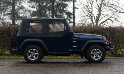 Lot 255 - 1998 Jeep Wrangler 4.0 Sport