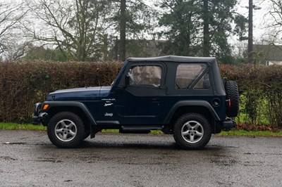 Lot 255 - 1998 Jeep Wrangler 4.0 Sport