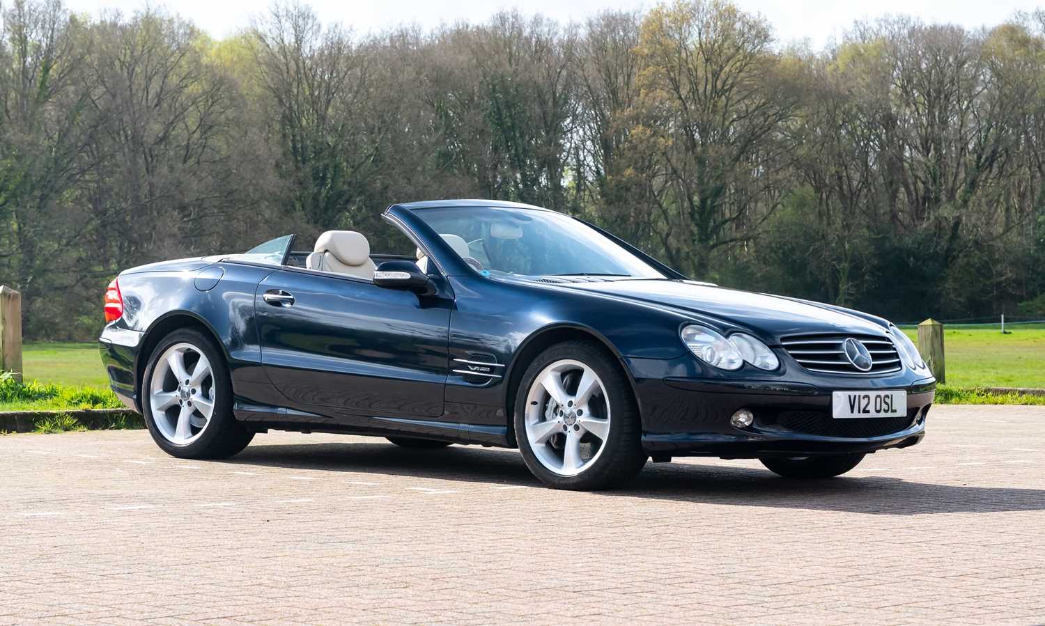 Lot 2003 Mercedes-Benz SL600