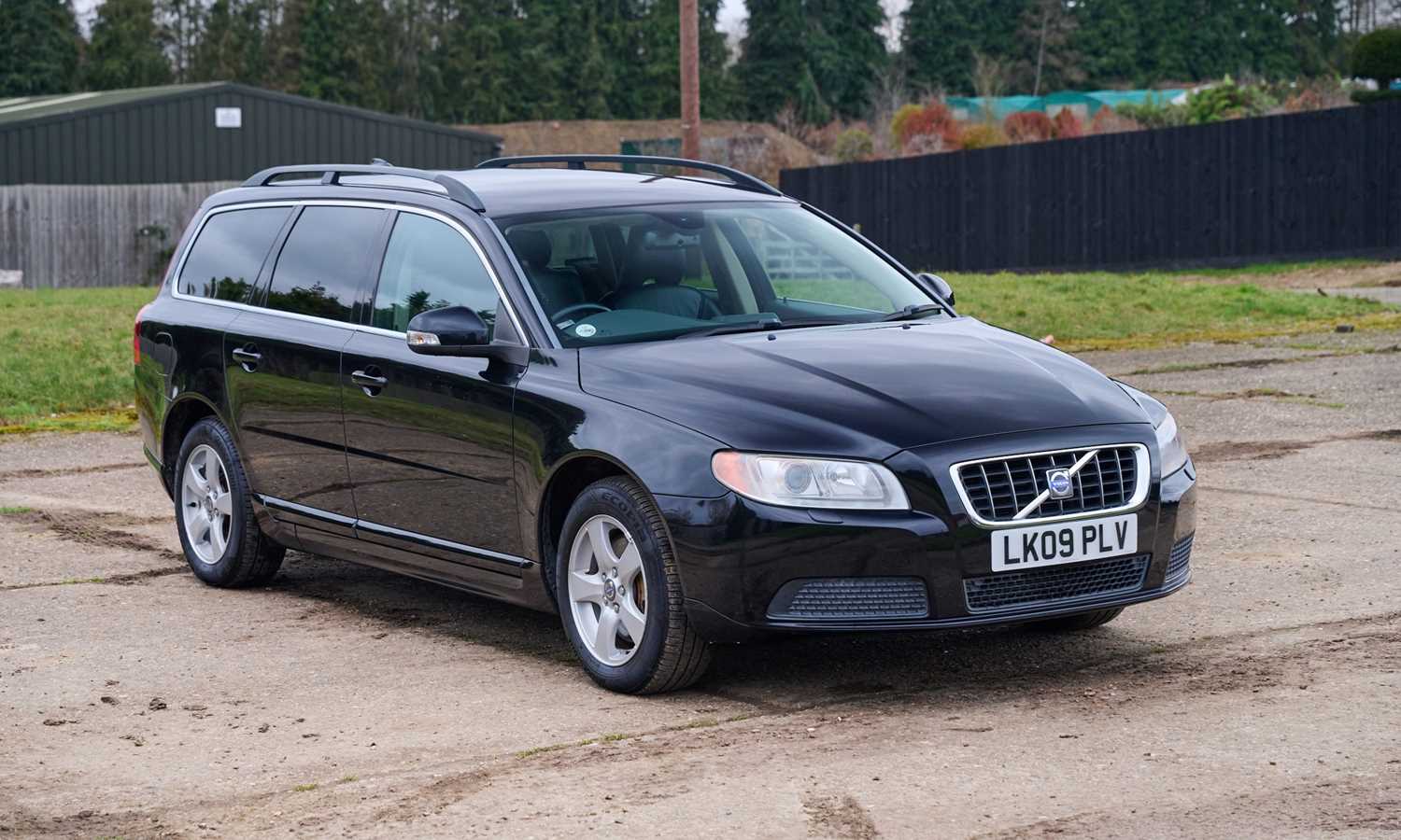 Lot 262 - 2009 Volvo V70 SE T Auto