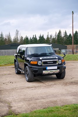 Lot 129 - 2013 Toyota FJ Cruiser