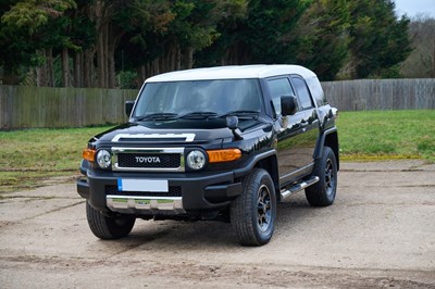 Lot 129 - 2013 Toyota FJ Cruiser