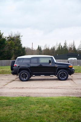 Lot 129 - 2013 Toyota FJ Cruiser