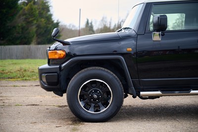 Lot 129 - 2013 Toyota FJ Cruiser