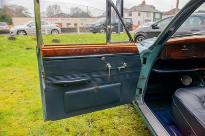 Lot 289 - 1965 Jaguar S-Type