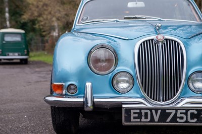 Lot 289 - 1965 Jaguar S-Type