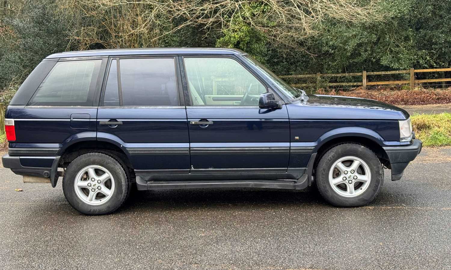 Lot 259 - 1999 Range Rover Vogue Autobiography (4.6