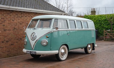 Lot 177 - 1962 Volkswagen Type 2 (T1) Splitscreen Campervan