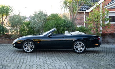 Lot 290 - 2003 Jaguar XK8 4.2 Convertible