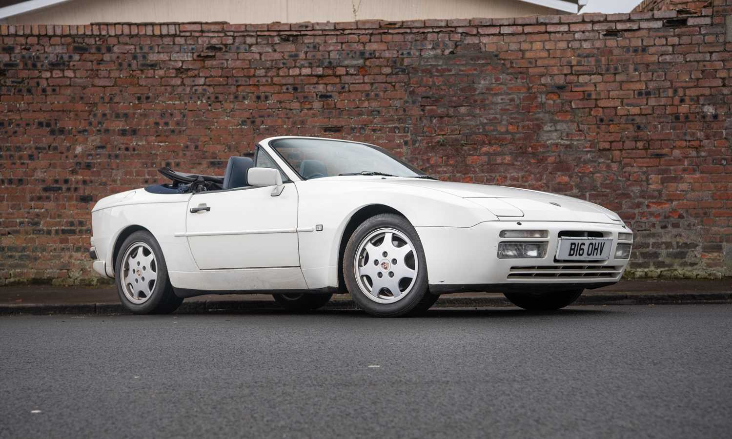 Lot 164 - 1992 Porsche 944 S2 Cabriolet