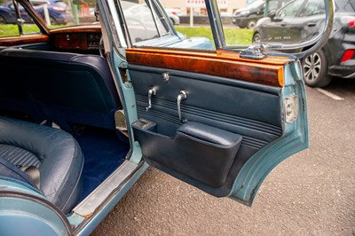 Lot 1965 Jaguar S-Type