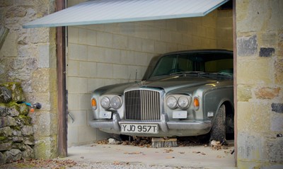 Lot 1973 Bentley T