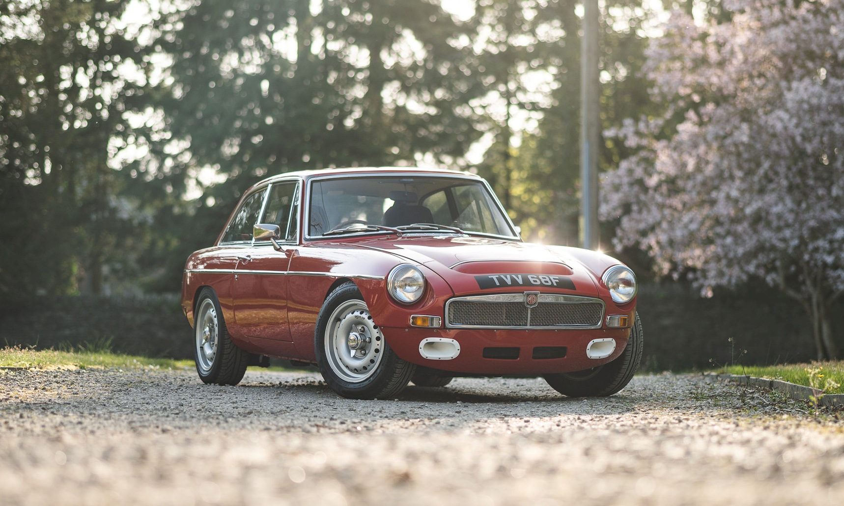Sold | 1968 MGC GT Upgraded Two-time Cape to Cape rally entrant
