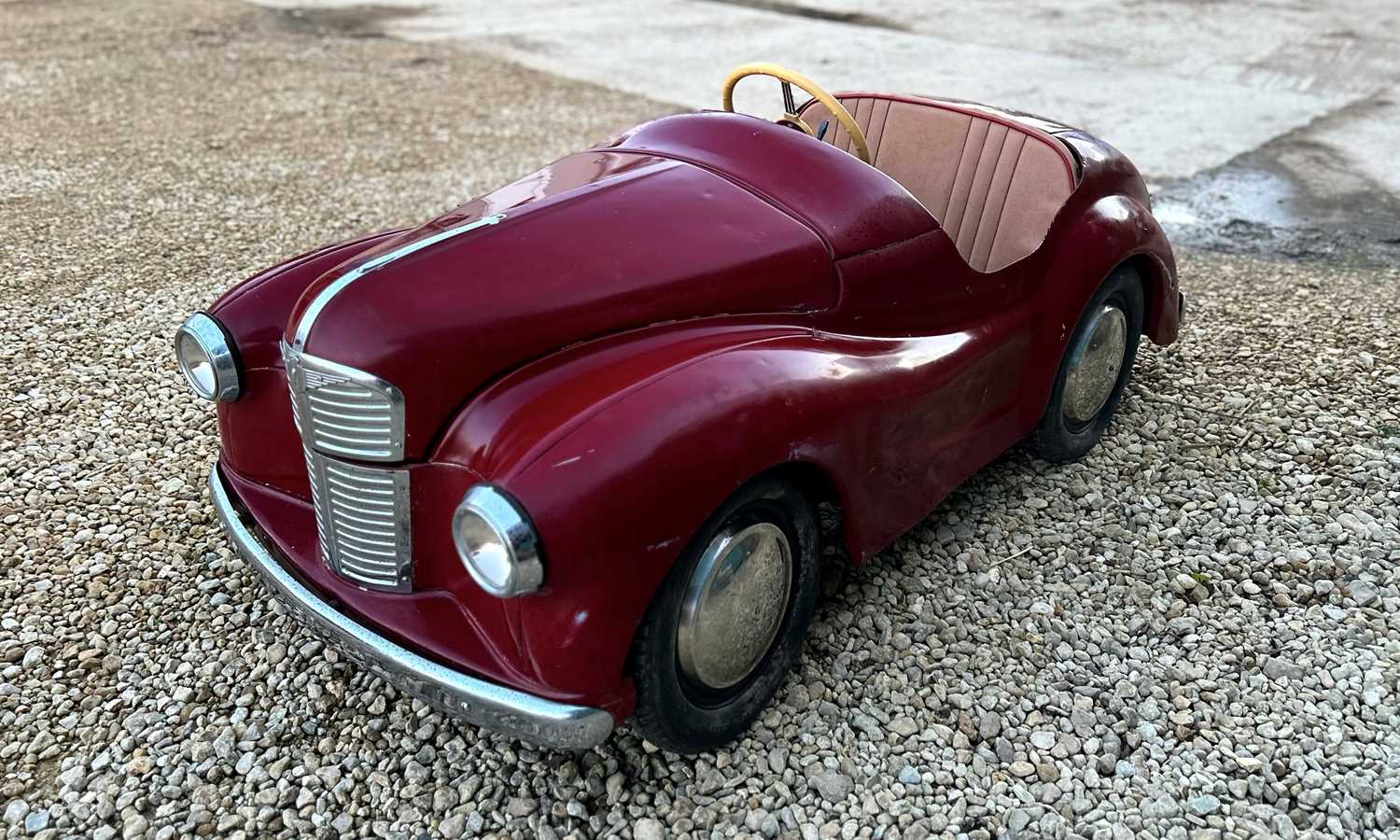 Lot 1969 Austin J40 Pedal Car