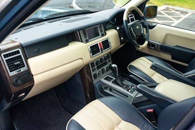 Lot 2002 Range Rover Autobiography V8 (4.4 litre)
