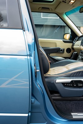 Lot 2002 Range Rover Autobiography V8 (4.4 litre)