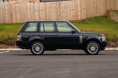 Lot 2004 Range Rover Overfinch 480s