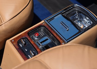 Lot 1969 Rolls-Royce Silver Shadow Drophead Coupé by Mulliner Park Ward