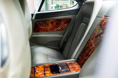 Lot 2004 Bentley Continental GT