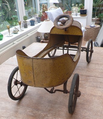 Lot Child's pedal car