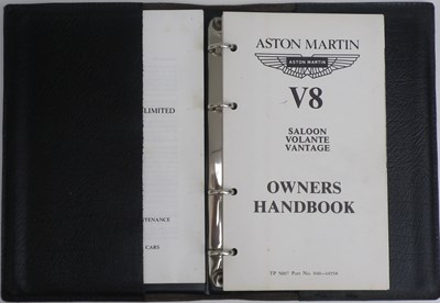 Lot Aston Martin V8 Driver's handbook