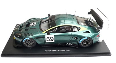 Lot Aston Martin DBR9 Model