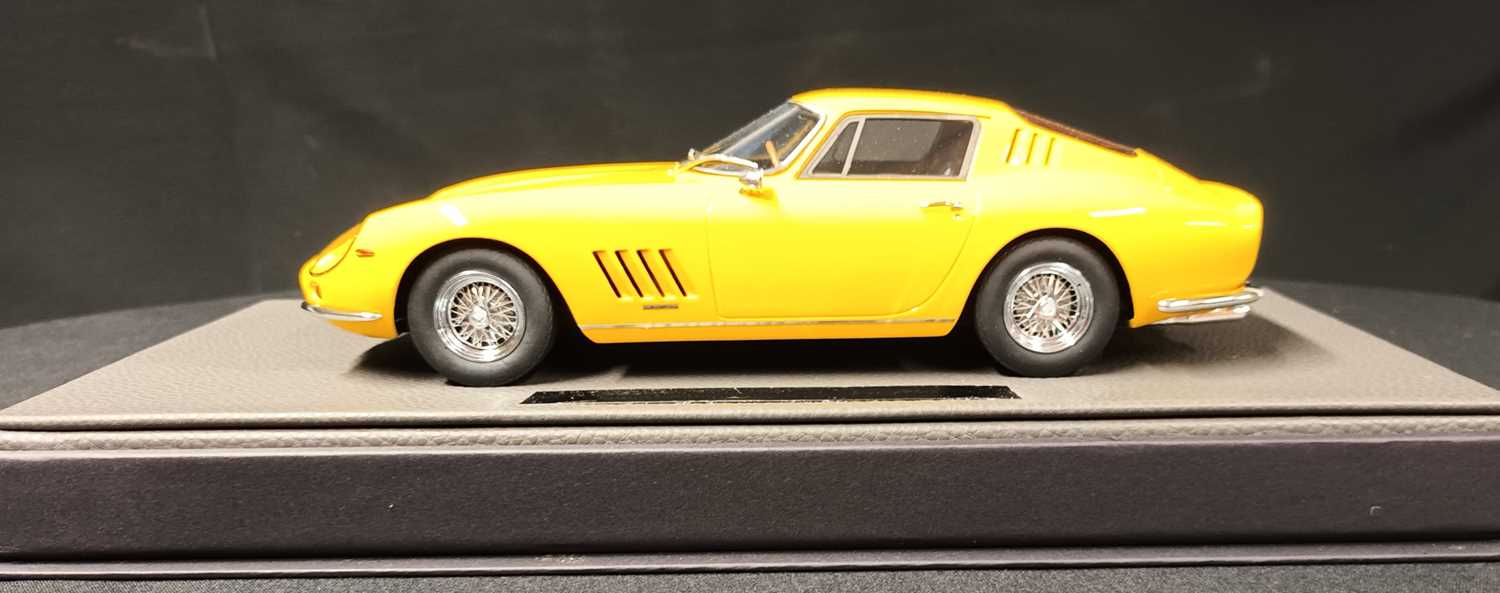 Lot 1964 Ferrari 275 GTB Model