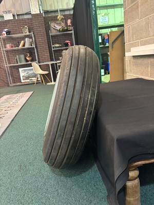 Lot Military Dunlop Aircraft Wheel & Tyre Assembly
